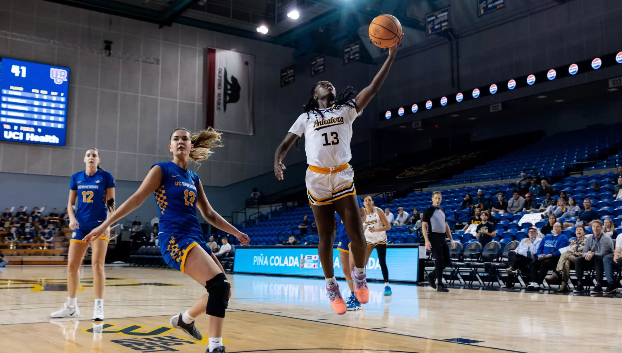 deja-lee-wbb-2025-ucd-ucsb-preview