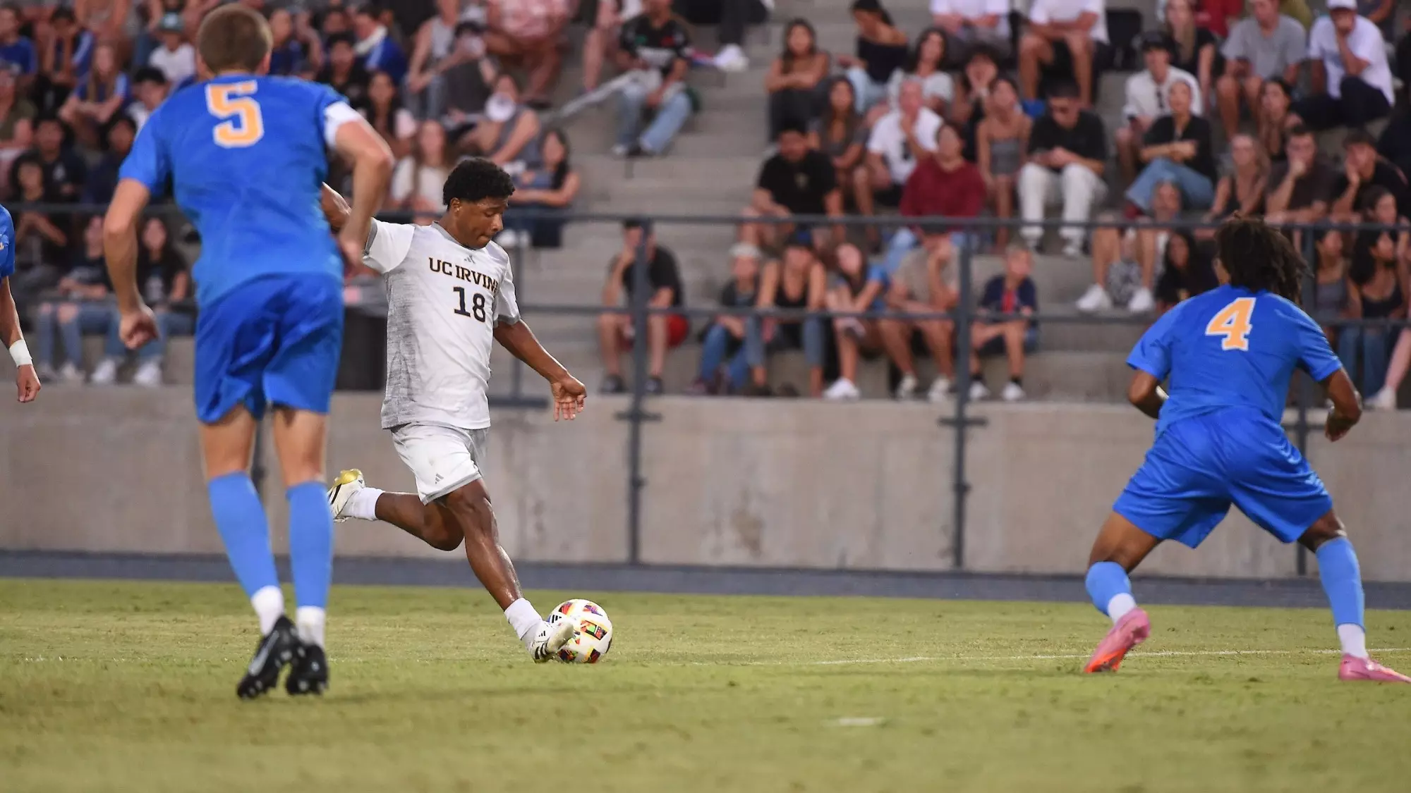 isaac-powell-uci-msoc-2025-ucla-anteaterstadium