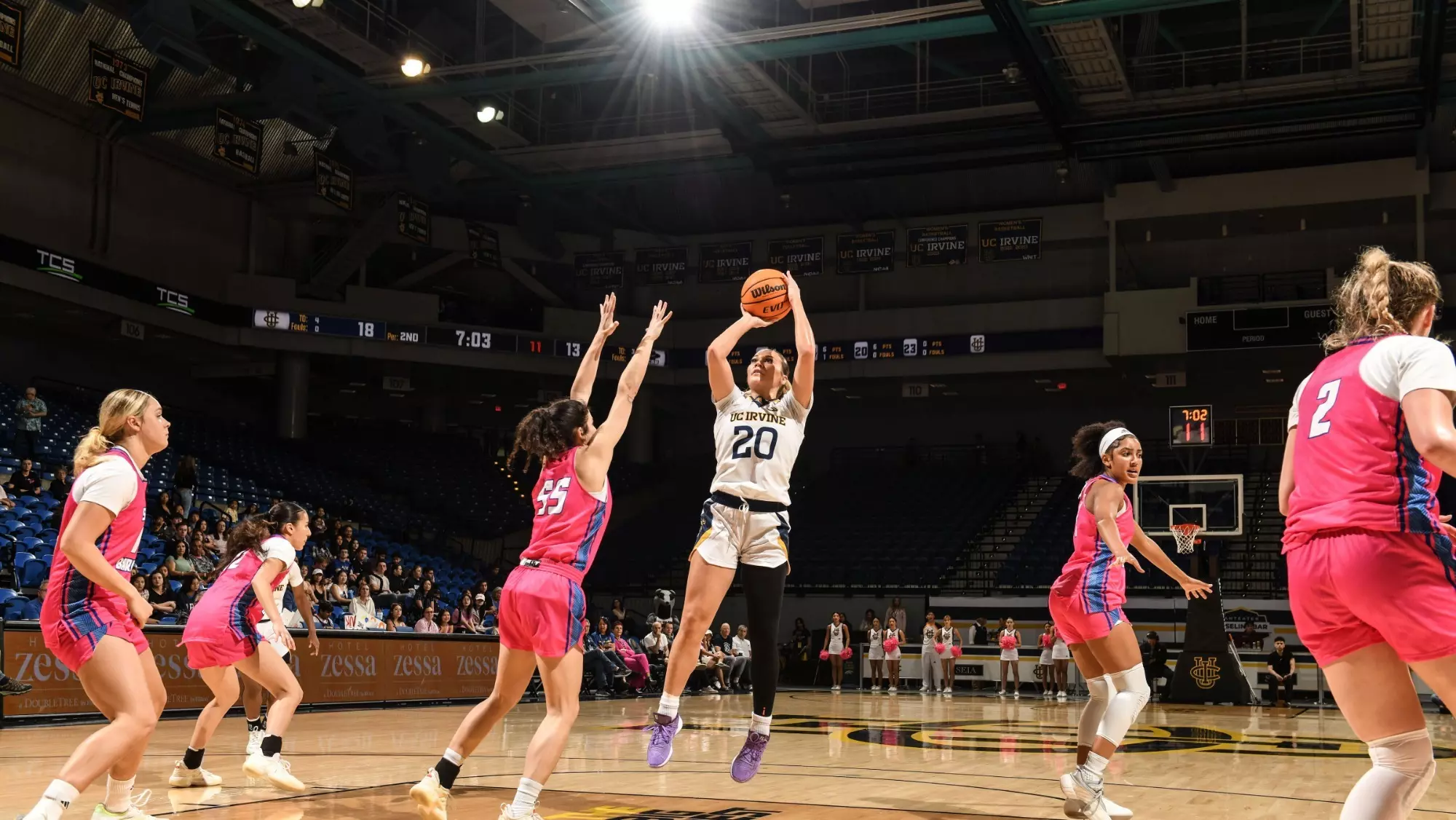hunter-hernandez-wbb-020926-anteater-update