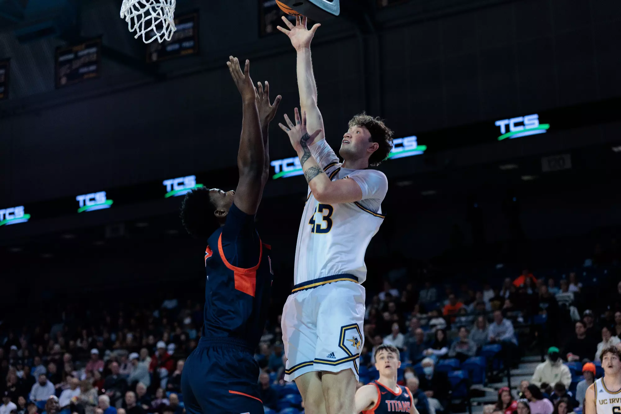 Akiva McBirney-Griffin helped UCi to a 86-65 win over UC San Diego on the road