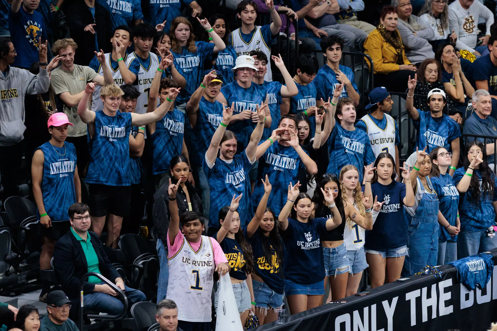 FANS
2026 Big West Championship Final: UC Irvine Men's Basketball vs Hawai'i, March 14. 2026, Final: UCI 64, HAW 71