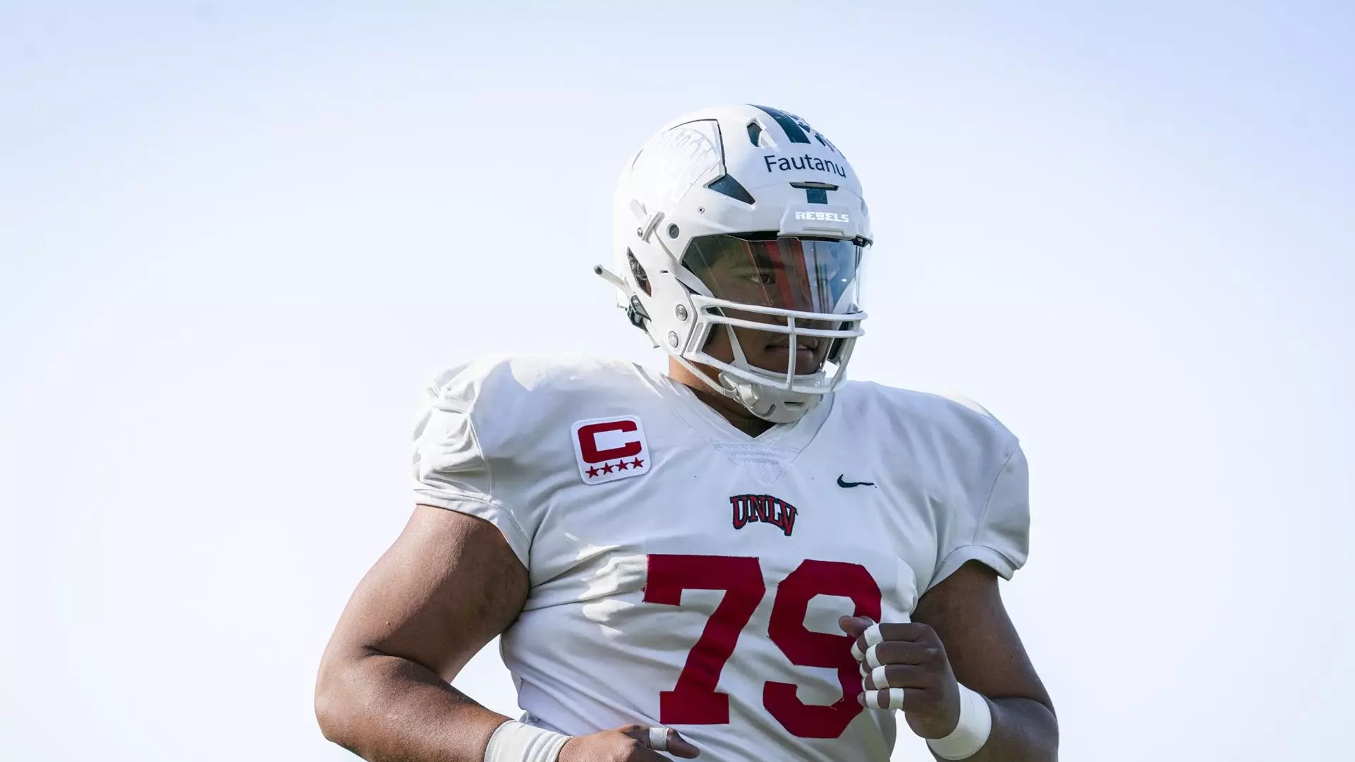 Leif Fautanu - Football - University of Nevada Las Vegas Athletics