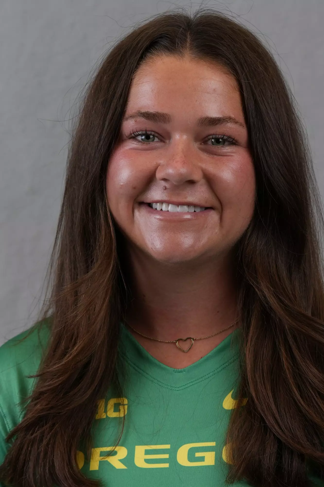 Headshot of Anna Simmons