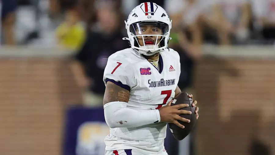 Bill Belichick has plenty of quarterback choices, but little on-field experience with them Bill Belichick has plenty of quarterback choices, but little on-field experience with them