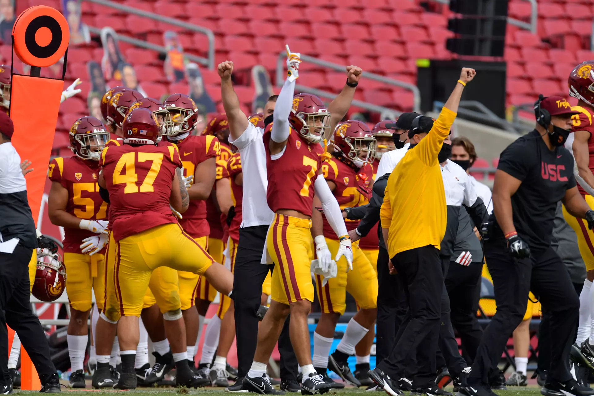 Chase Williams and sideline celebrating