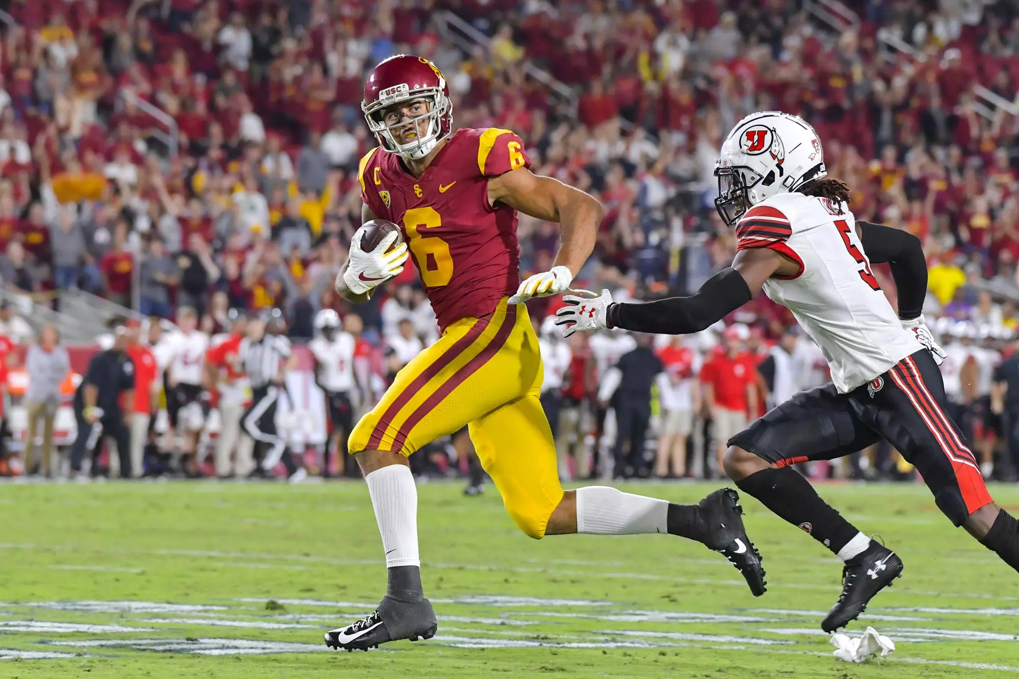 Michael Pittman Jr runs after catching the ball vs. Utah