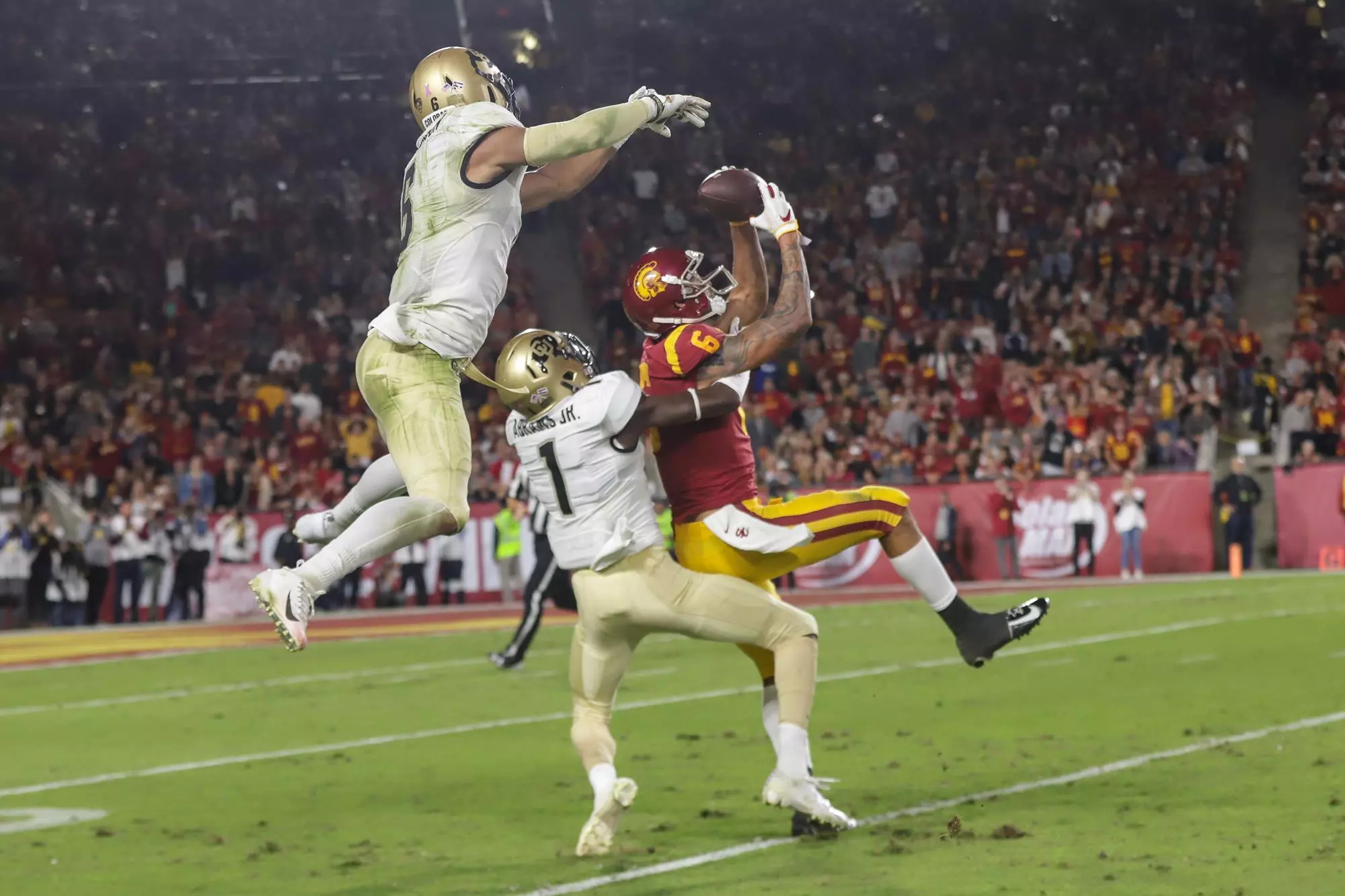 Michael Pittman Jr. makes a nice catch vs. Colorado