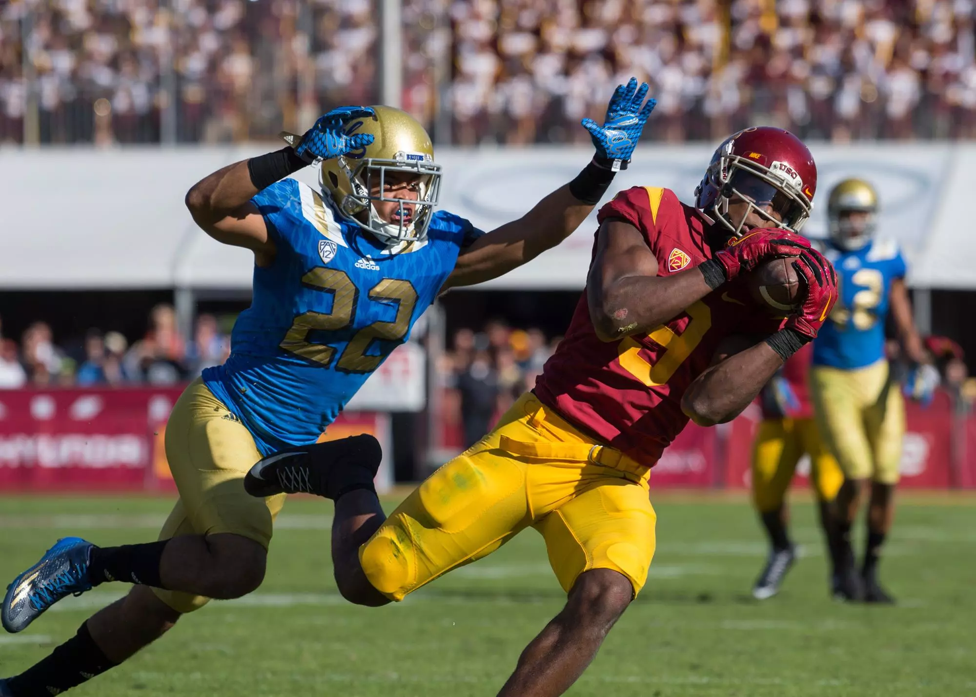 JuJu Smith-Schuster makes catch vs. UCLA