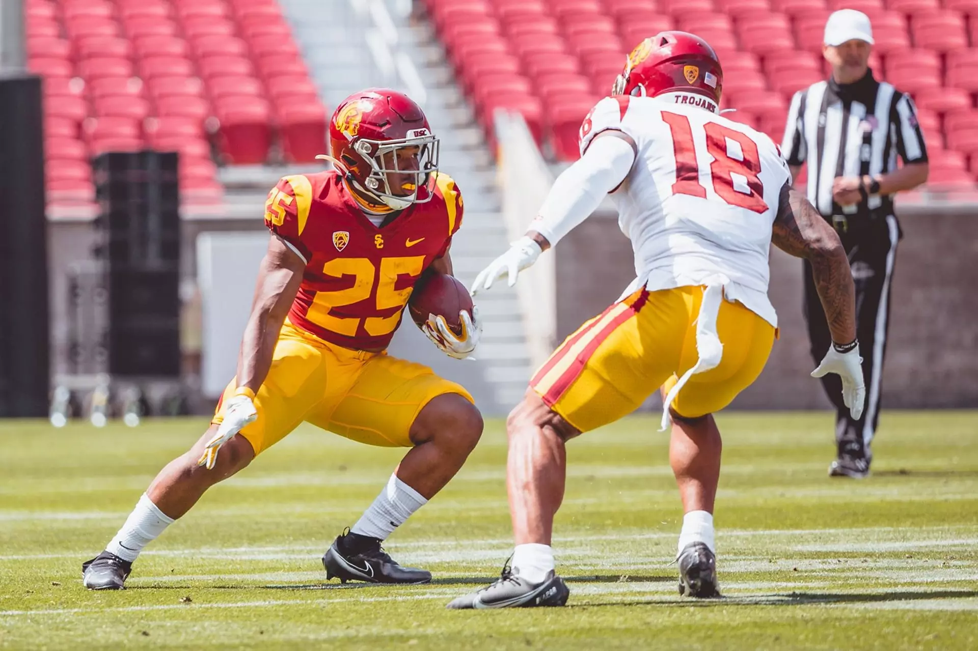 Brandon Campbell carrying the ball at spring showcase
