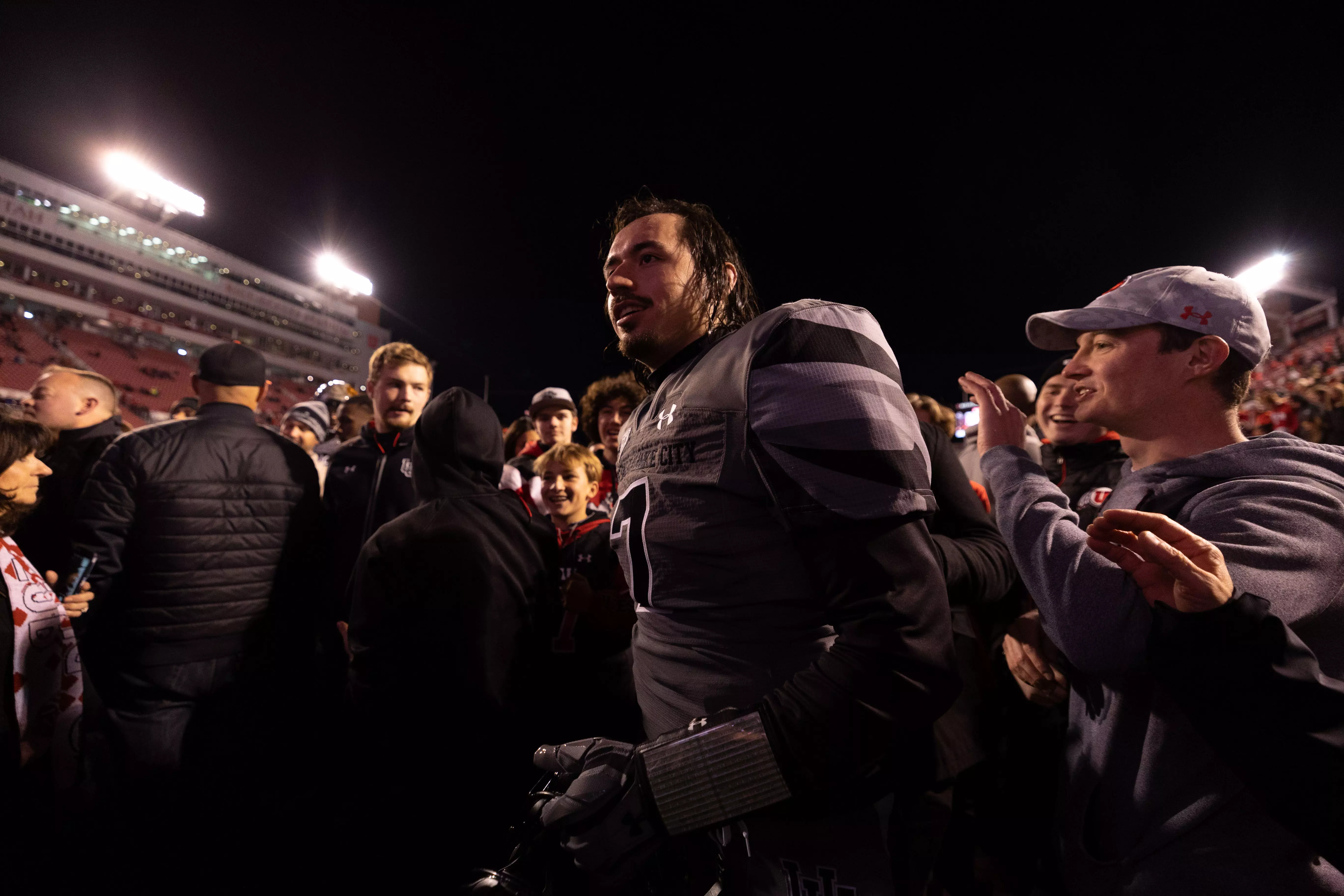November 20, 2021, Salt Lake City, UT:
The University of Utah Utes Football team takes on the University of Oregon Ducks at the Rice-Eccles Stadium in Salt Lake City, Utah on Saturday, November 20, 2021.
(Photo by Nick Grace/University of Utah)