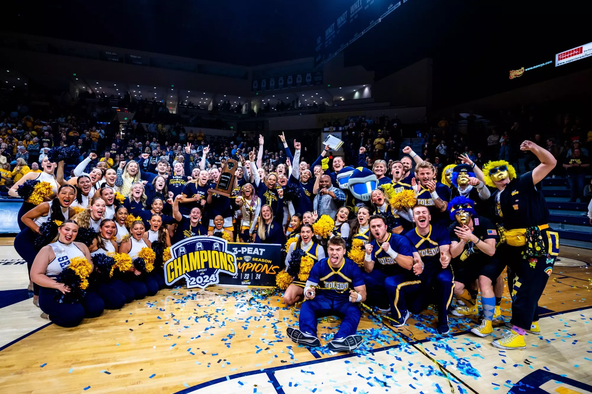 WBB 2024 MAC Regular Season celebration