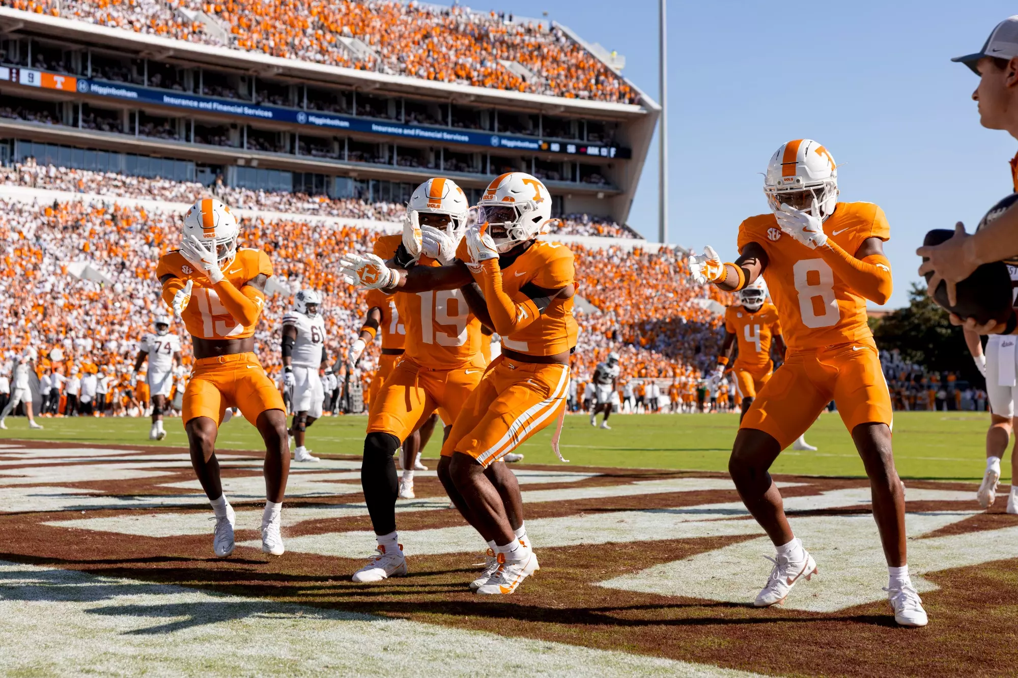 STARKVILLE, MS - September 27, 2025 - Defensive back Edrees Farooq #15, Defensive lineman Joshua Josephs #19, Defensive back Andre Turrentine #2, and Defensive back Colton Hood #8 of the Tennessee Volunteers during the game between the Mississippi State Bulldogs and the Tennessee Volunteers at Davis Wade Stadium in Starkville, MS. Photo By Andrew Ferguson/Tennessee Athletics