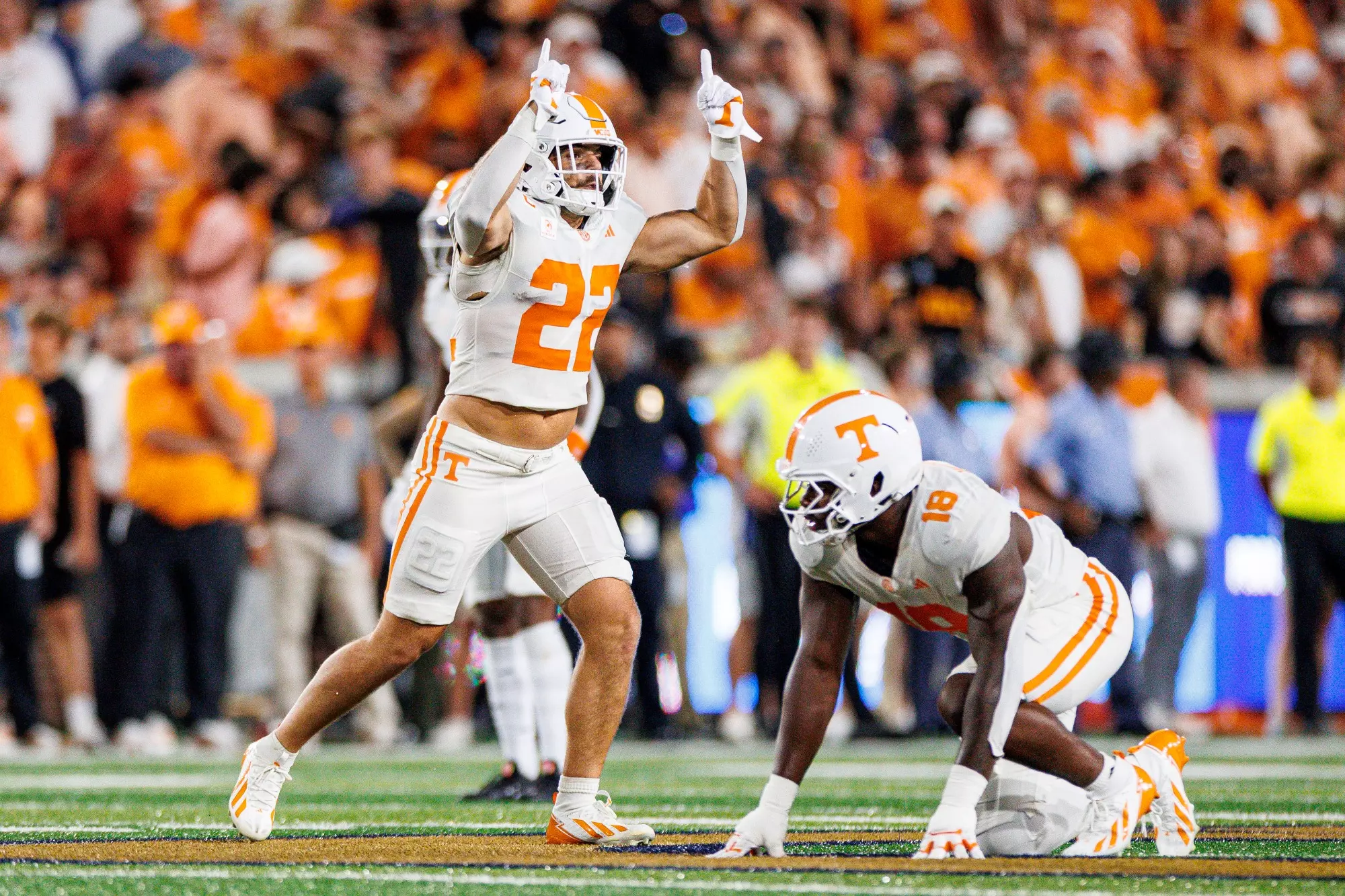 ATLANTA, GA - September 12, 2026 - Linebacker Jeremiah Telander #22 of the Tennessee Volunteers during the game between the Georgia Tech Yellow Jackets and the Tennessee Volunteers at Bobby Dodd Stadium at Historic Grant Field in Atlanta, GA. Photo By Drew Garrison/Tennessee Athletics