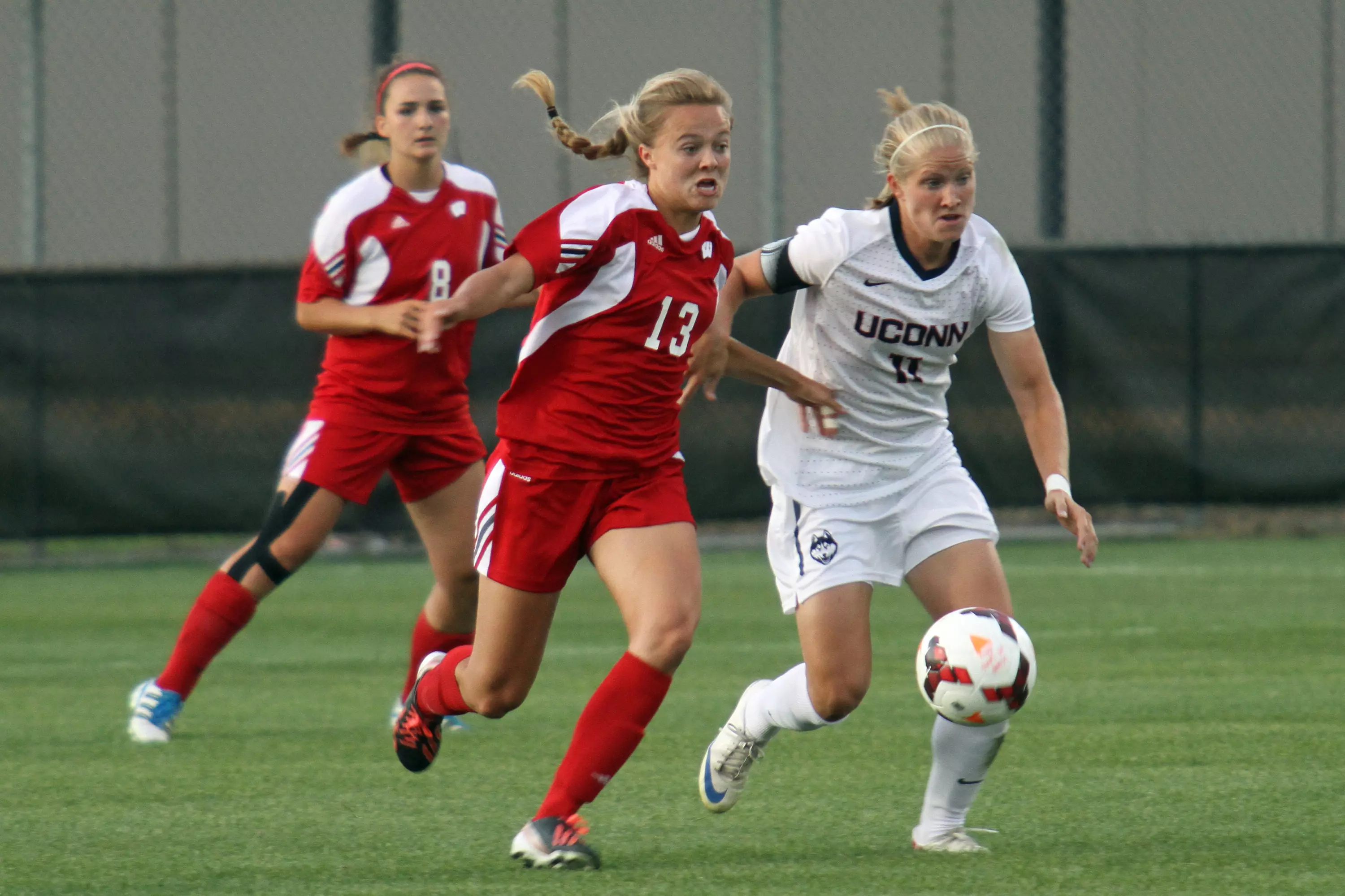 Kinley McNicoll (13) dribbles during Wisconsin's game vs. UConn on Aug. 23, 2013. (David Stluka) Kinley McNicoll (13)