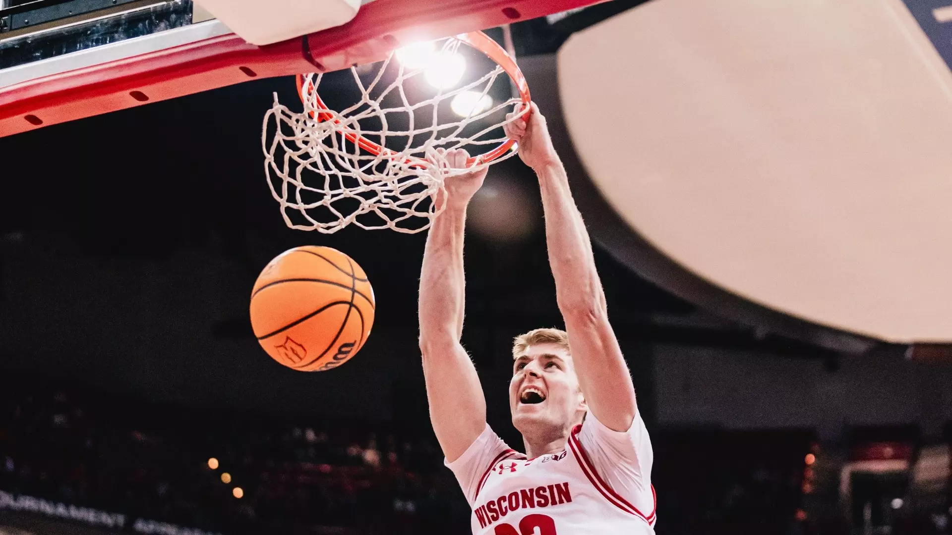 Steven Crowl in action