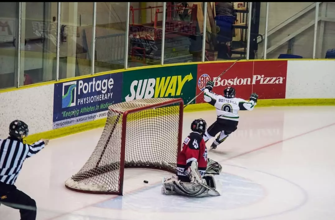 Ryan Botterill scores a goal as a kid
