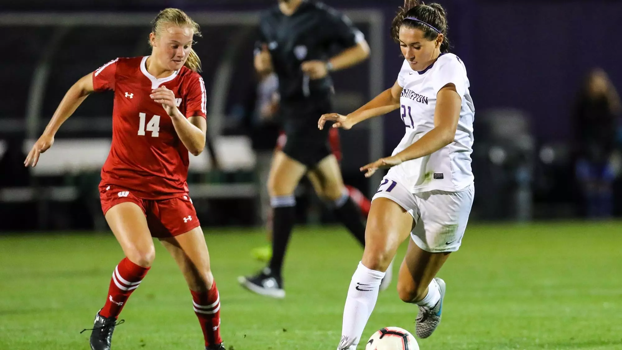 Olivia Van Der Jagt dribbles toward goal