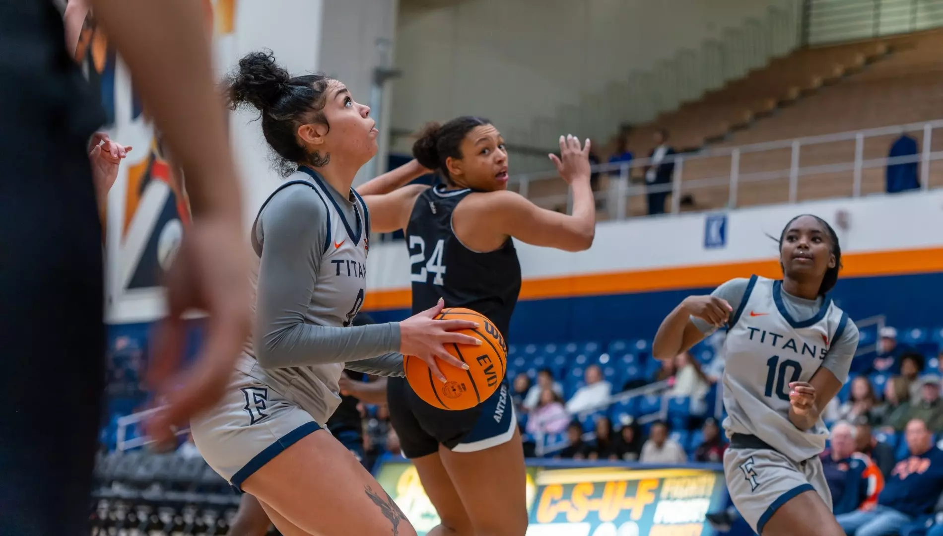 Layla Davis Titans Ride Fourth Quarter Comeback to Victory over Bakersfield ...