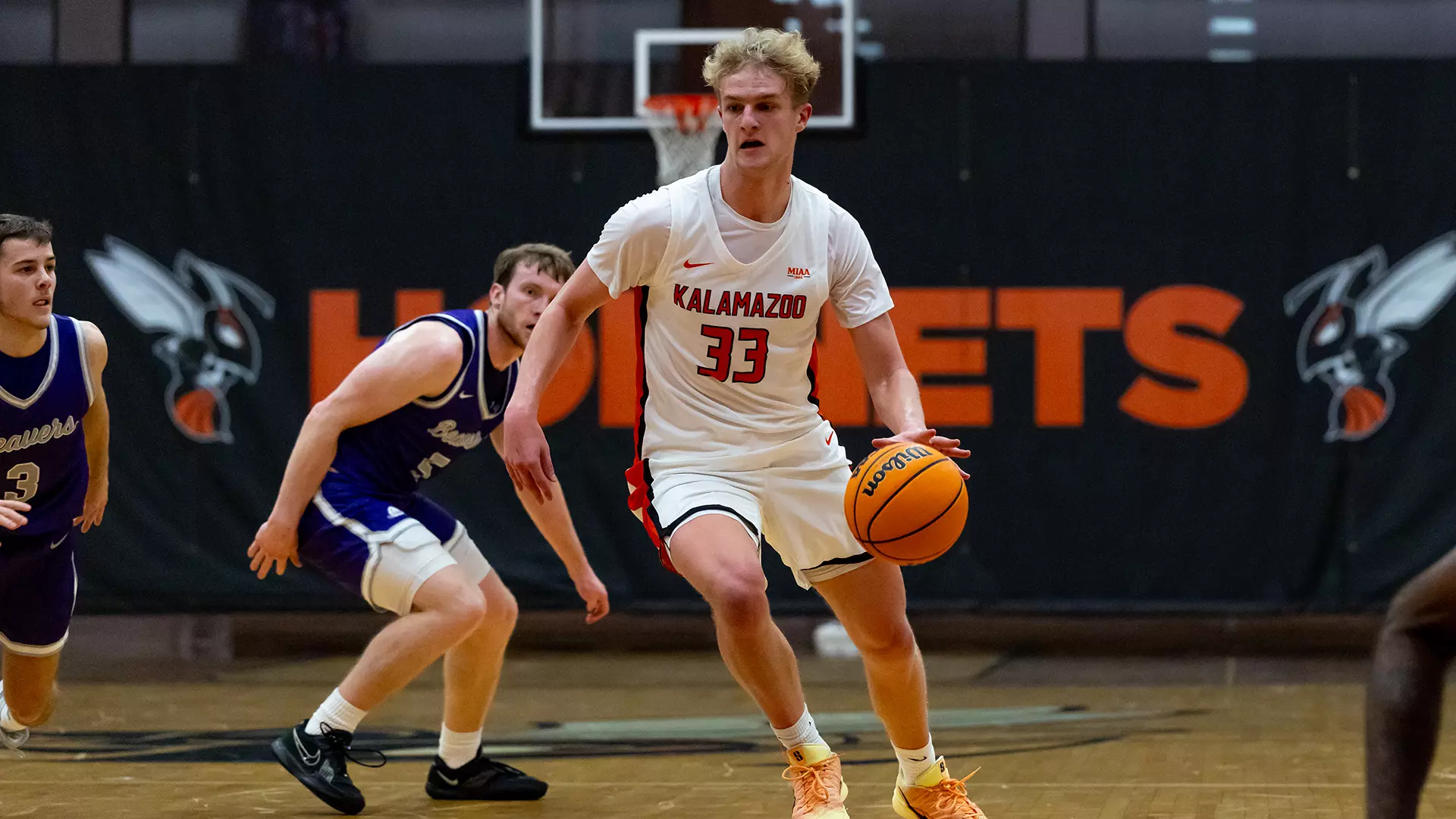 Emich Men's Basketball Suffers Setback Against Calvin at Home - Kalamazoo College