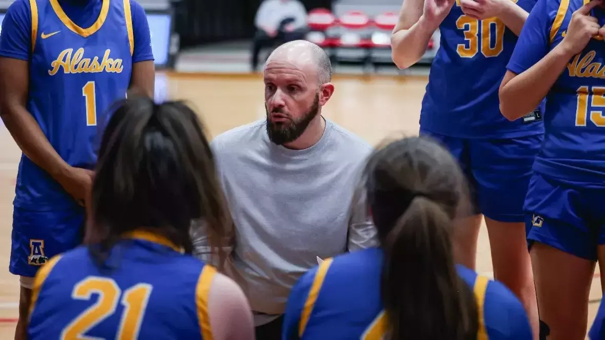 Michael Ricks Minnesota Women’s Basketball Travels to Western Oregon and Saint Martin’s for ...