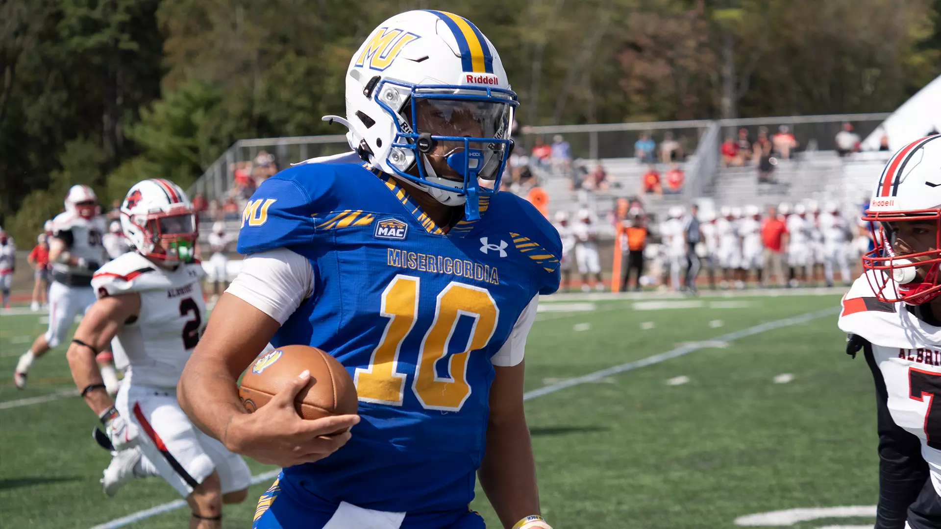 Jacob Ragni Last-Second TD Keeps MU Football Unbeaten in MAC - Misericordia ...