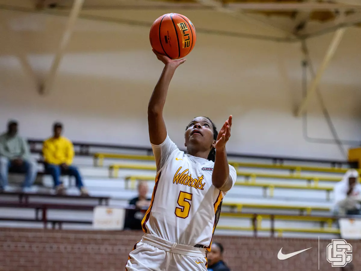 Wildcats Drop First SWAC Game to FAMU - Bethune-Cookman University ...