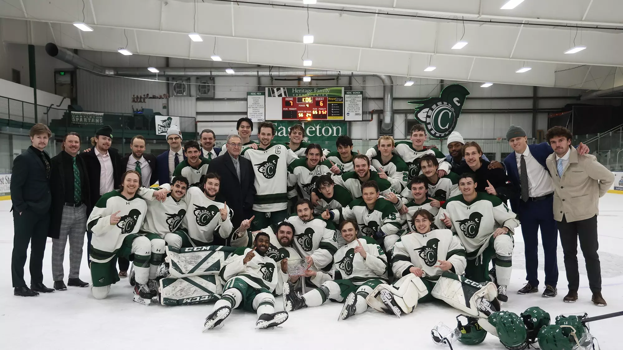 Men's Hockey Team Photo Winning 2024 Terry Moran Invitational