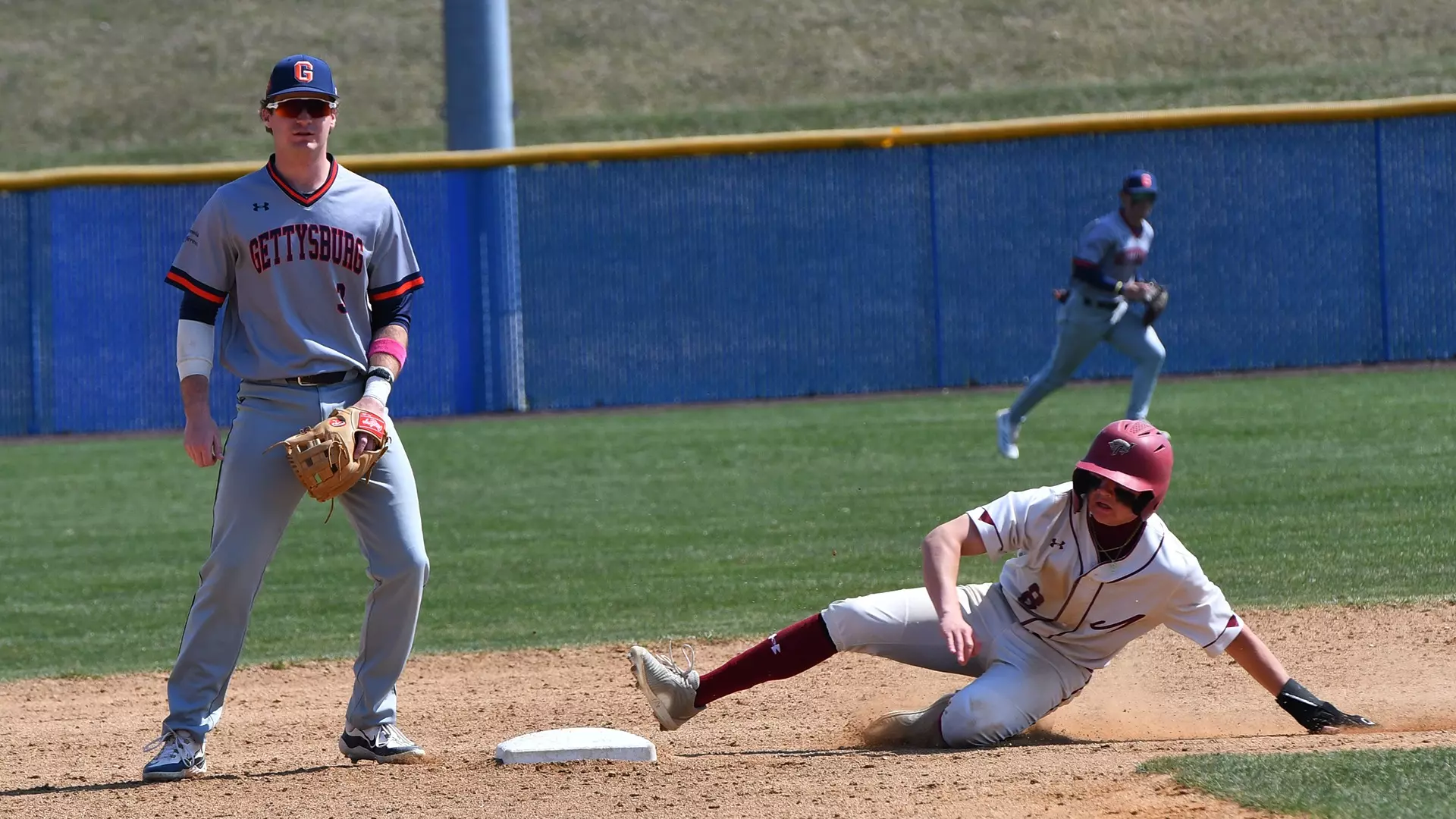 Thomas Rorick Baseball Comes Back to Split First CC Games - Muhlenberg College Athletics