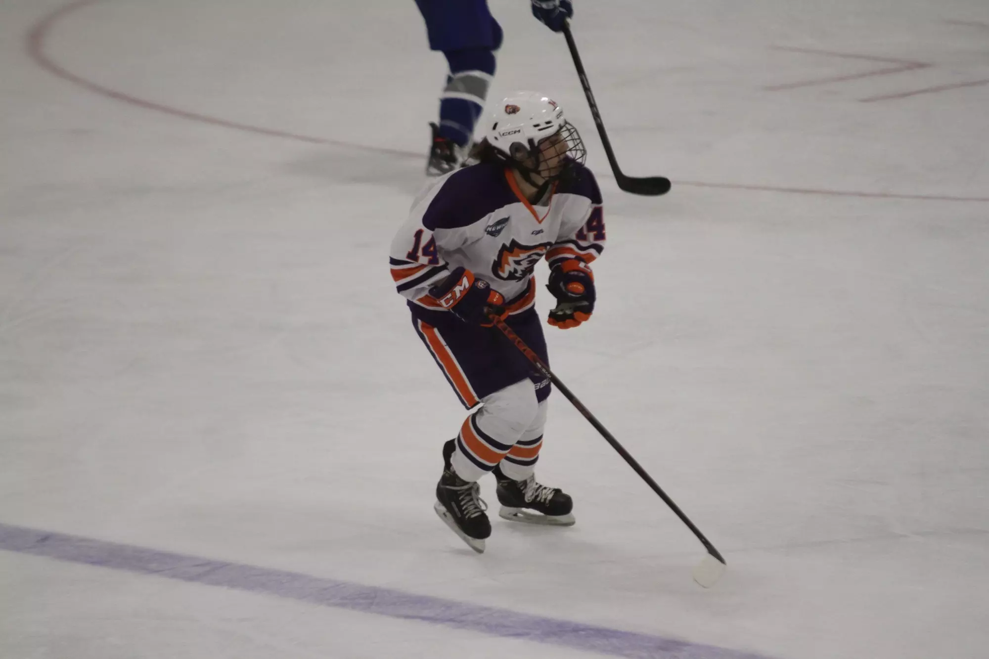 Rowyn Rothney Rowyn Ringor Named NEWHA Rookie of the Week for Women's Ice Hockey ...