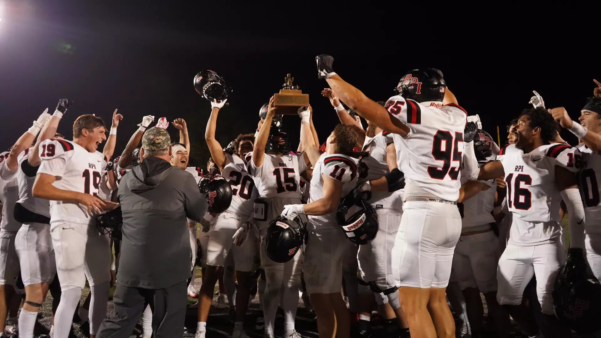 Rpi Football Roster Football Defeats WPI 26-9 to Retain Transit Trophy for 5th Straight ...