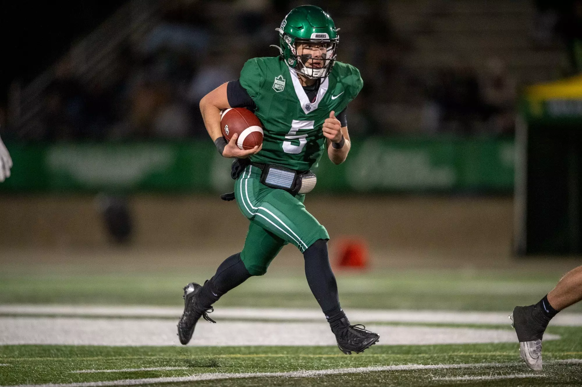 Jake Farrell Leads Huskies To 31 24 Football Day In Saskatoon Win jake-farrell-leads-huskies-to-31-24-football-day-in-saskatoon-win