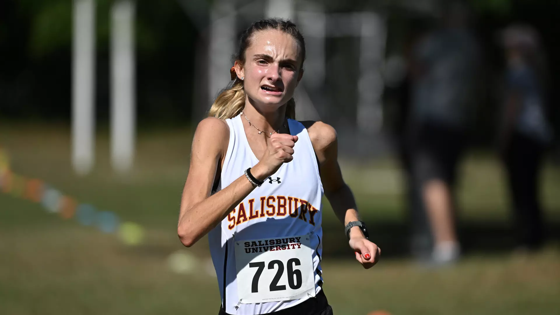 Roberts qualifies for NCAA Cross Country National Championships