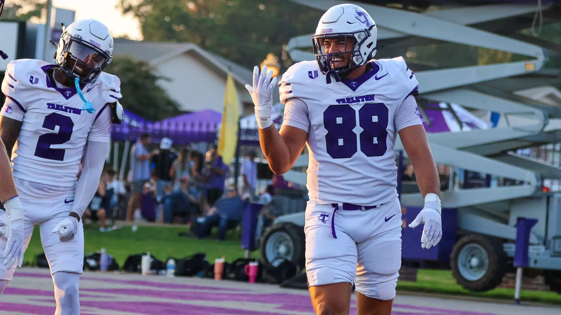 Tarleton St Rodeo Football Texans handle Bears in Conway, improve to 4-0 against Central Arkansas ...