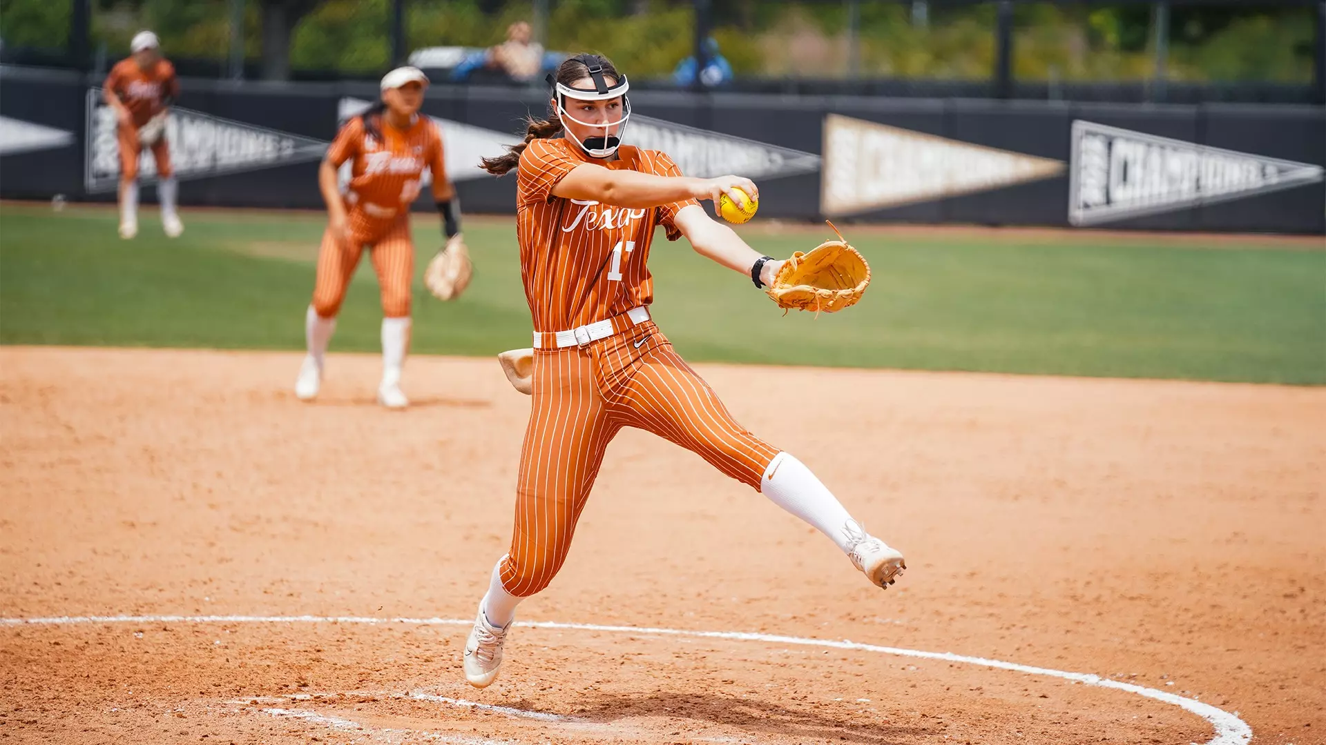 Teagan Kavan - Softball - University of Texas Athletics