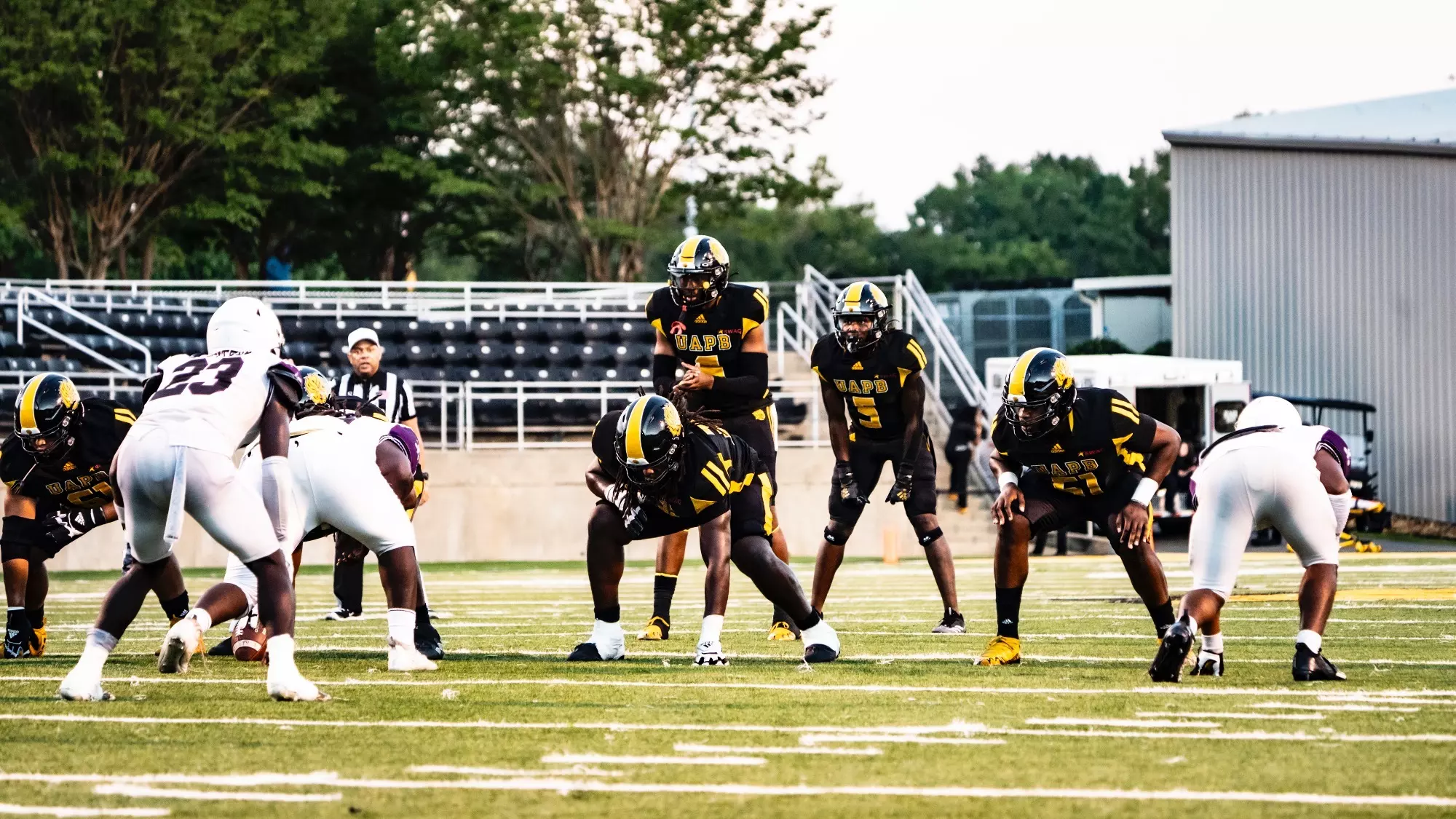 FOOTBALL 9 MEKHI HAGENS