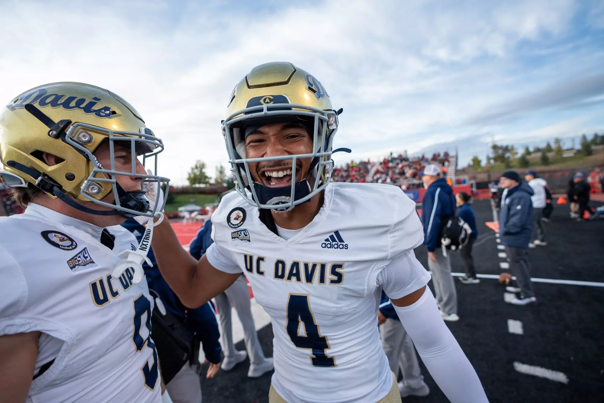 No. 6 UC Davis Out Sprints Eastern Washington, 4838; Gets First Win