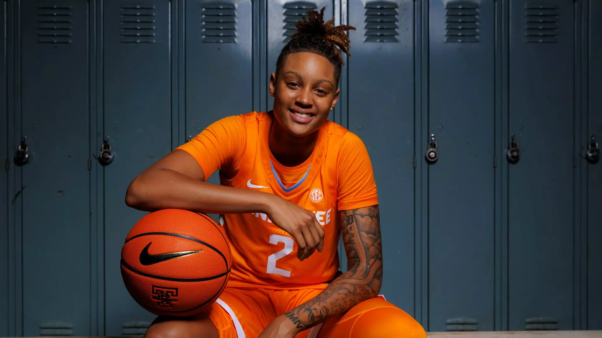 Ruby Basketball Hoops Central: RV/RV Lady Vols vs. 17/20 Iowa - University of Tennessee ...