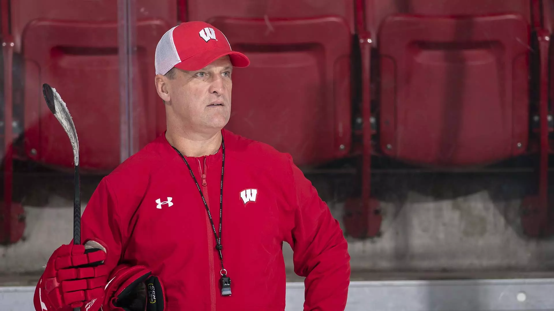 Mark Osiecki men's hockey