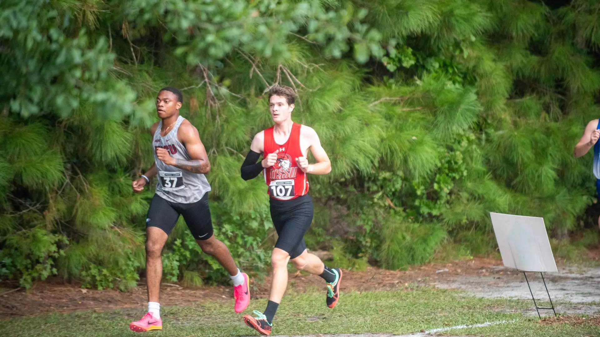 Men’s Cross Country Captures Third Place at the Blue Bear Invitational