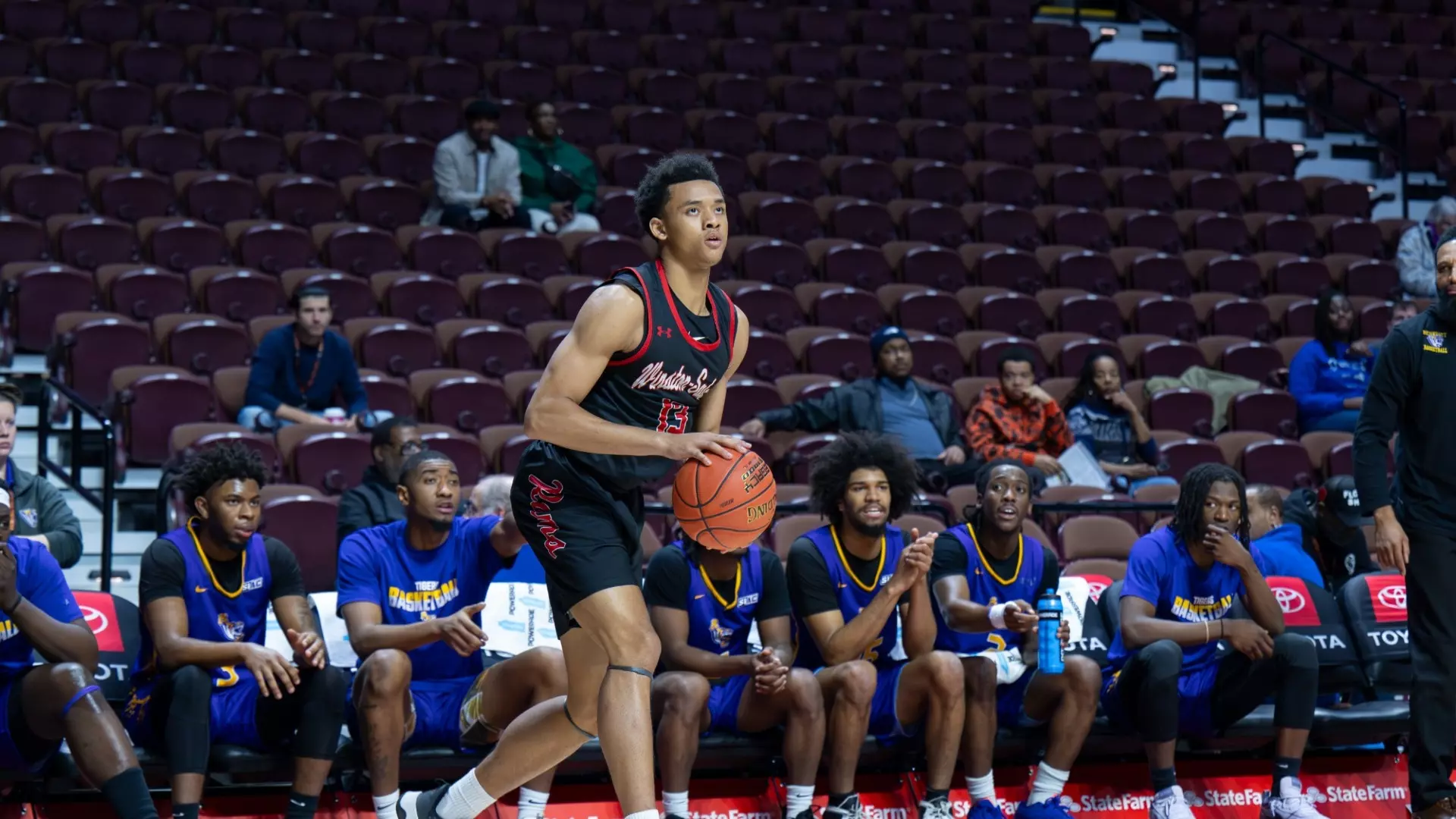 Menโs Basketball Drops Conference Opener to ECSU WinstonSalem State