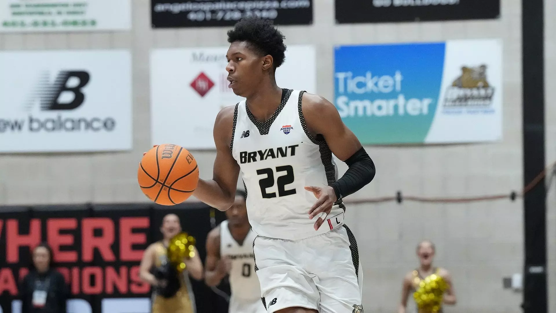 Bryant rides trio of 20-point efforts past UAlbany and into America ...