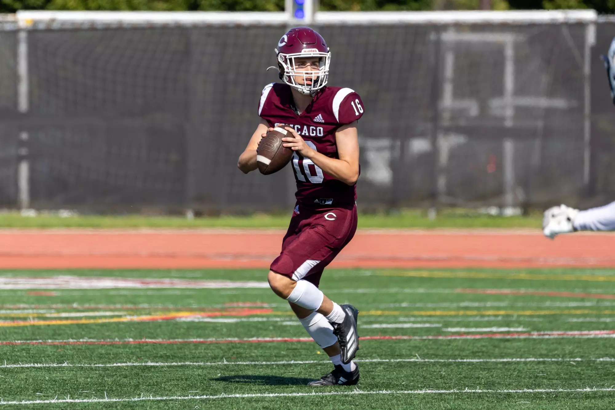 Football Cruises to Fourth Straight Win Behind Gouldin's Career Day ...