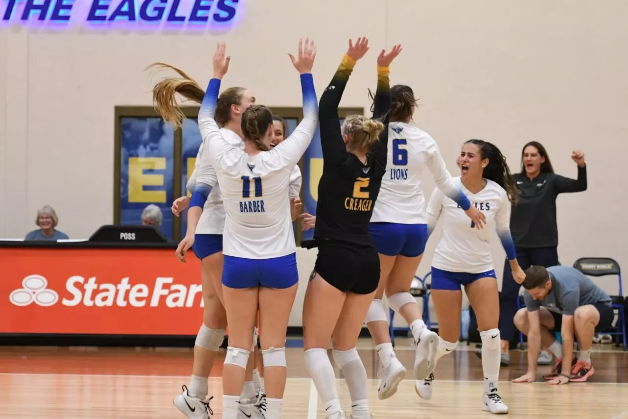 Sierra Riddle Eagles Outlast La Sierra in Five-Set Thriller at Eagle Gym - Embry ...