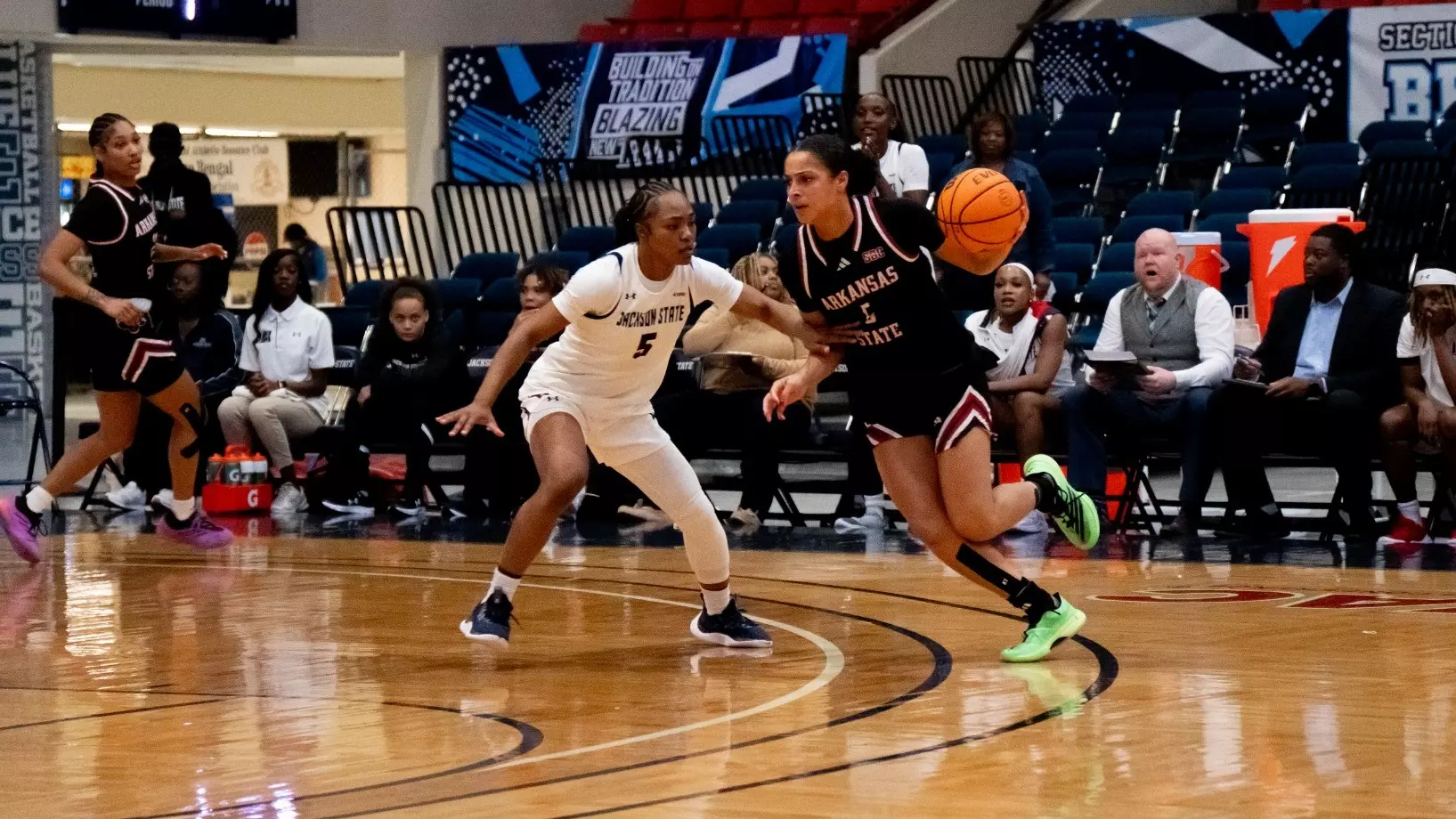 Red Wolves Stave Off Late Lady Tiger Push in Road Win, 75-69 - Arkansas ...