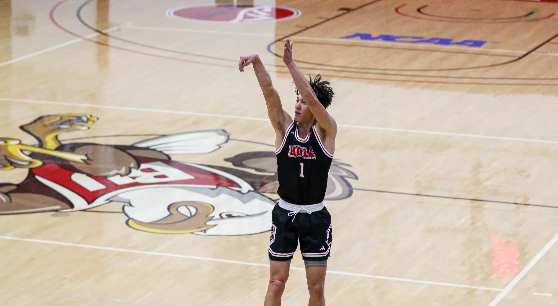 Biola Man Nathan Medina - Men's Basketball - Biola University Athletics