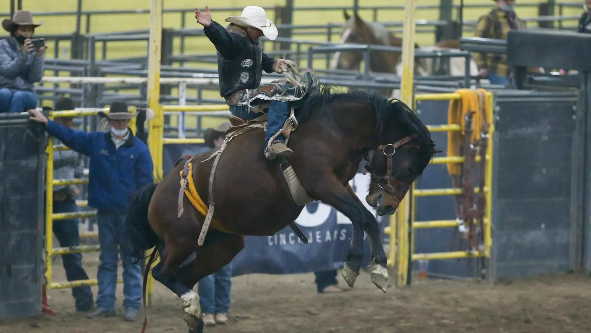 Csi College Rodeo CSI Men's and Women's Rodeo finishes fall season strong - College of ...