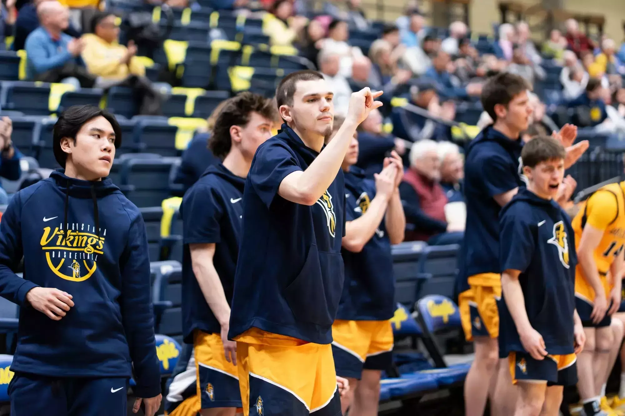 Cole Beinborn - Men's Basketball - Augustana College Athletics