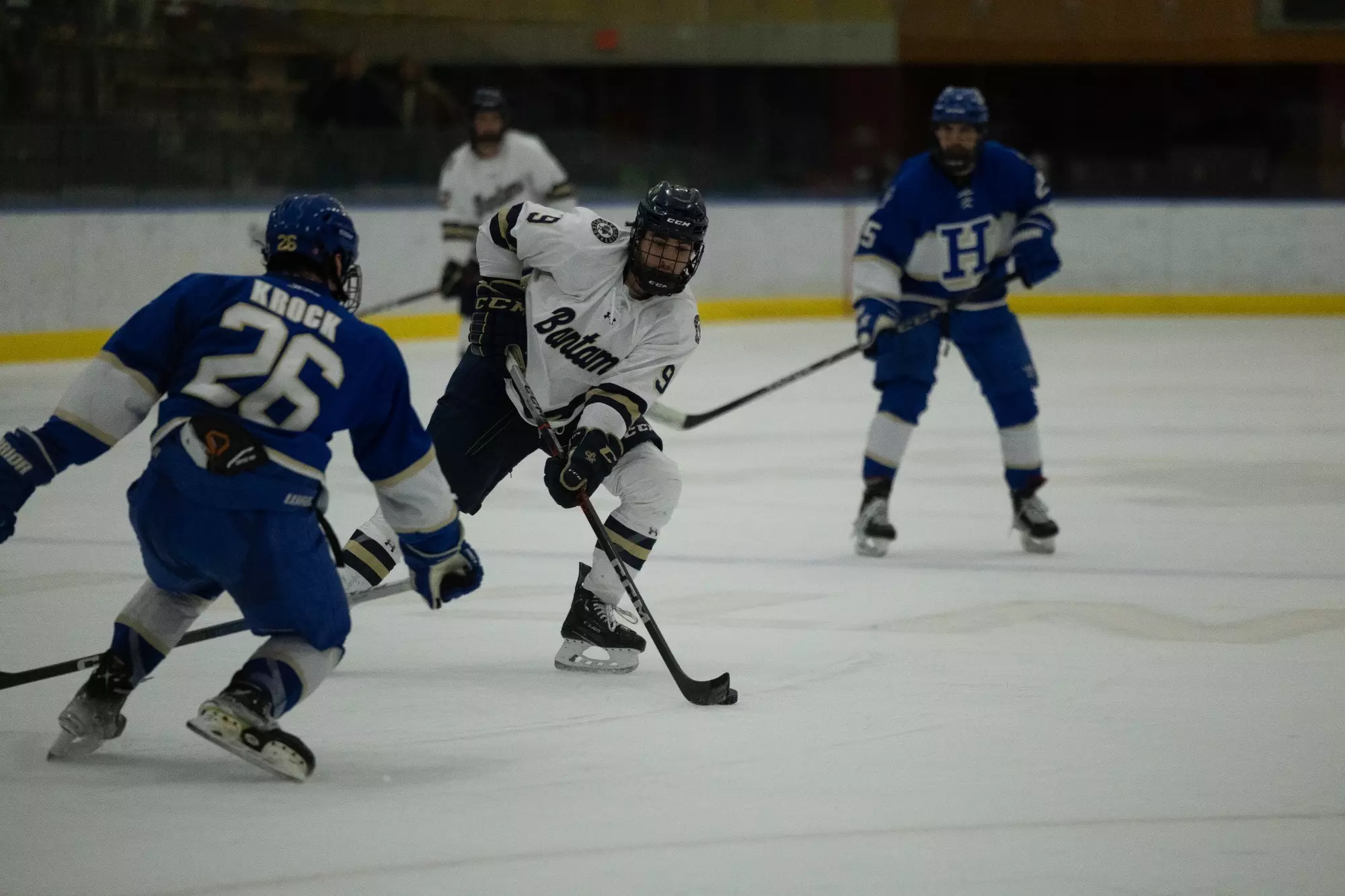 Trinity Ice Rink Men's Ice Hockey Falls to #9 Hamilton in Overtime, 4-3 - Trinity College