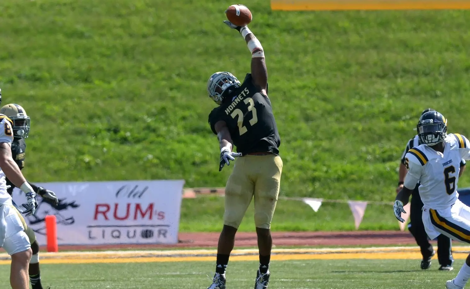Eric Radel Deshawn Dinwiddie - 2014 - Football - Emporia State University Athletics