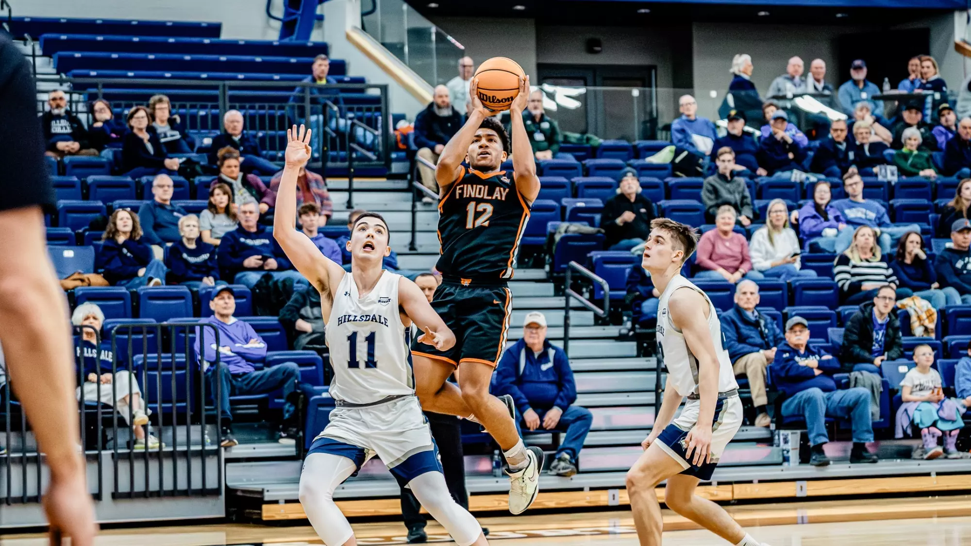 Anthony Findlay Rgl Mid-Game Run Spurs Comeback in 71-68 Oilers Win at Hillsdale ...